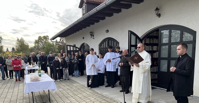 U Mjesecu hrvatske knjige blagoslovljena i otvorena župna knjižnica u Nedelišću